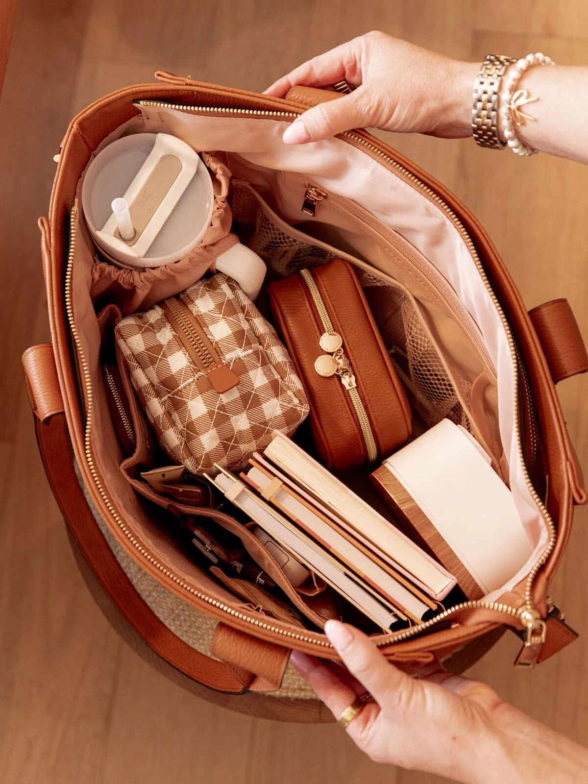 Multitasker Chestnut - PreOrder - Image 23