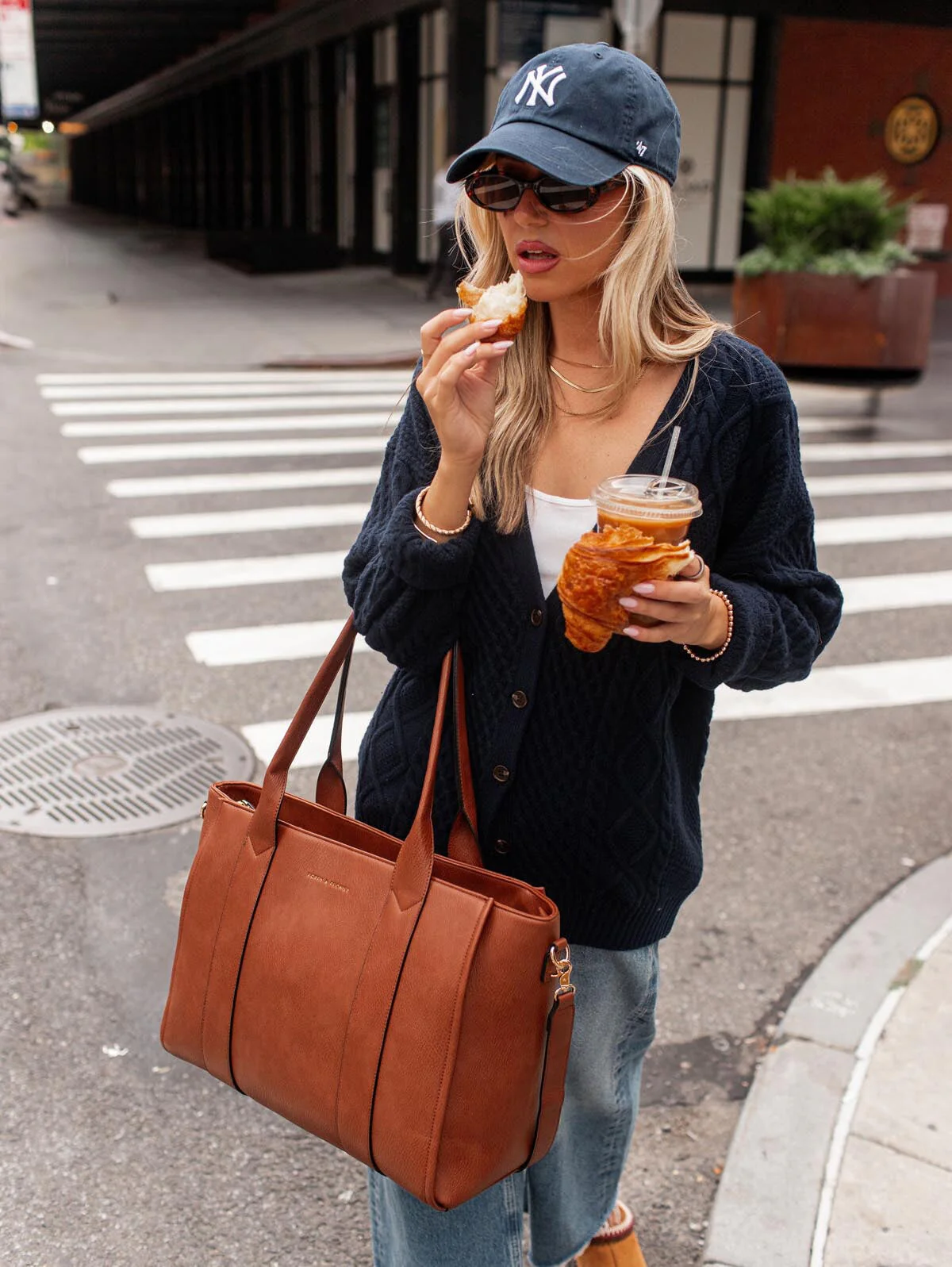 Multitasker Chestnut - PreOrder - Image 8