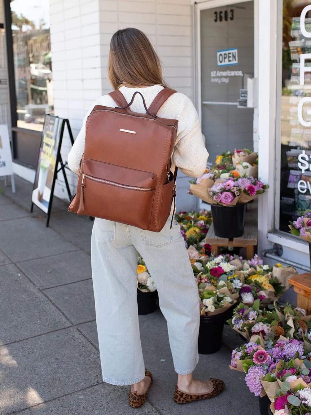 Nomad Backpack Chestnut - Image 4