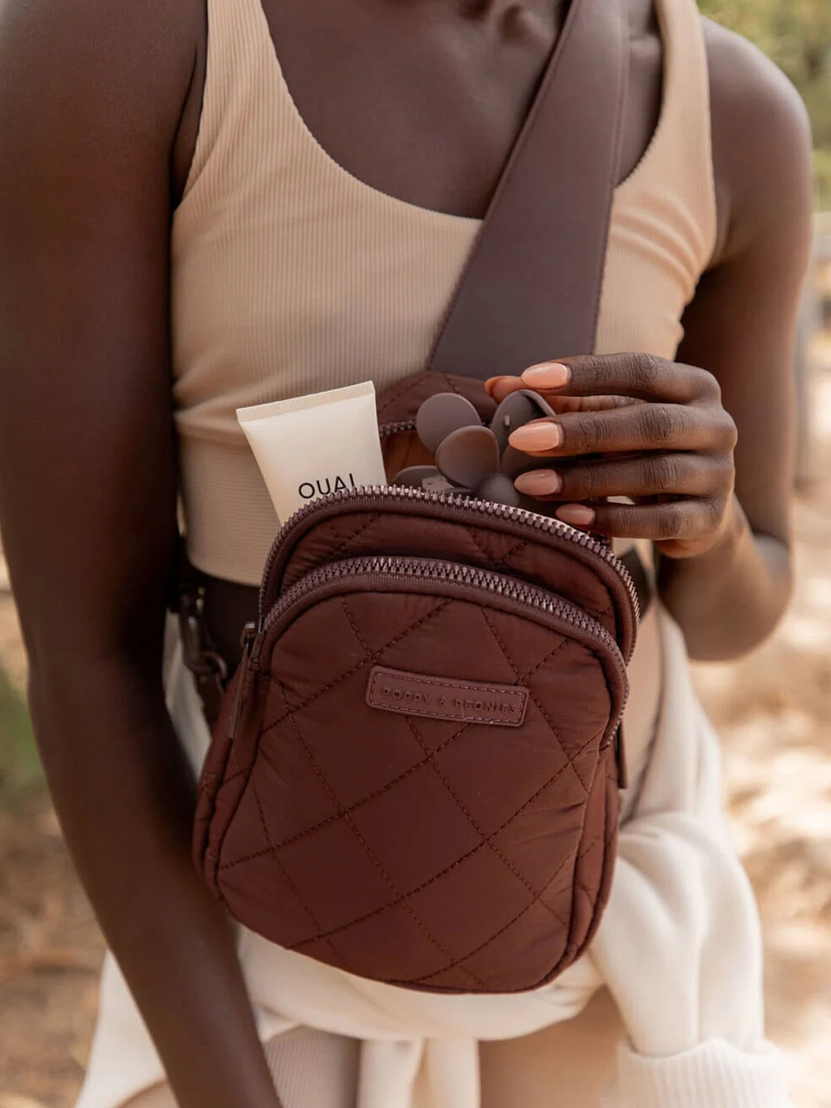 The Quilted Roamer espresso - Image 9